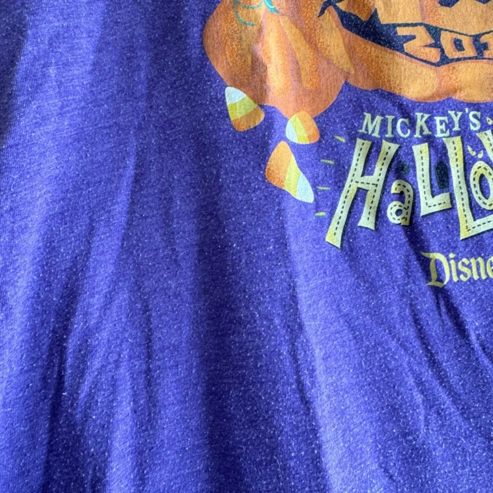 Disney Parks 2017 Mickey’s Halloween Party EVENT LE Chip and Dale Purple Shirt - Picture 6 of 7